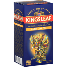 Boczne ujęcie opakowania herbaty Kingsleaf Large Leaf OPA z informacjami o produkcie.