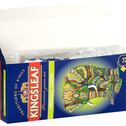 Otwarte pudełko Kingsleaf Imperial Green z widocznymi torebkami herbaty – świeżość i wygoda zaparzania.