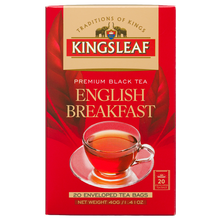 Przód czerwonego pudełka herbaty czarnej Kingsleaf English Breakfast 20 kopert, 40 g, z logo marki i filiżanką herbaty.