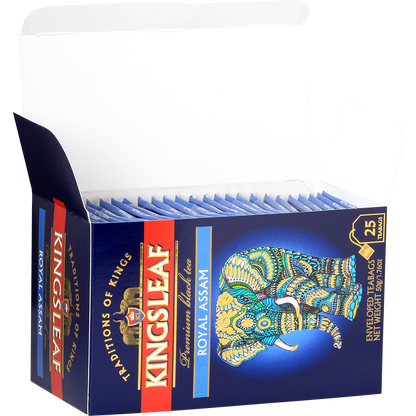 Otwarte pudełko herbaty Kingsleaf Royal Assam z 25 indywidualnie zapakowanymi saszetkami.