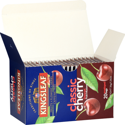 Otwarte pudełko herbaty Kingsleaf Classic Cherry z widocznymi saszetkami – aromatyczna herbata owocowa o smaku wiśni.