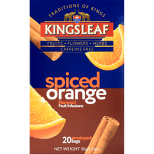 Pudełko herbaty Kingsleaf Spiced Orange z plasterkami pomarańczy i laskami cynamonu – rozgrzewająca herbata bez kofeiny.