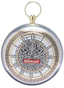 Kingsleaf Dream Time Silver – luksusowa herbata w srebrnym, okrągłym opakowaniu z eleganckim wzorem.