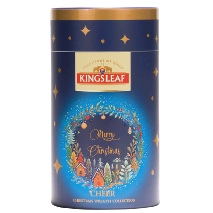 Granatowa tuba Kingsleaf Cheer z czarną herbatą liściastą z Cejlonu, świątecznym wieńcem i napisem Merry Christmas na froncie opakowania.