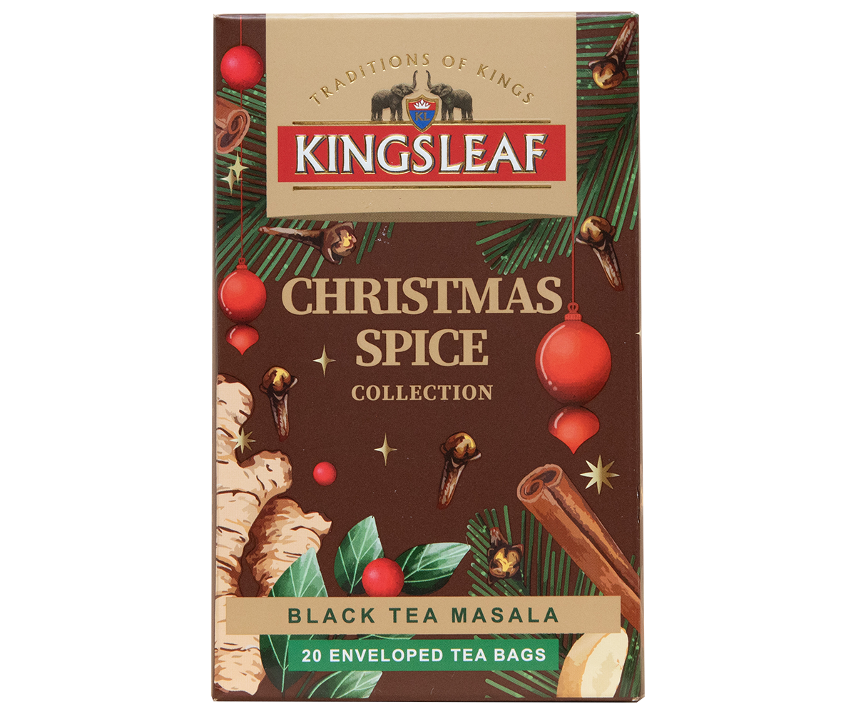 Opakowanie Kingsleaf Black Tea Masala zaprezentowane pod kątem, z grafiką imbiru, goździków i cynamonu.