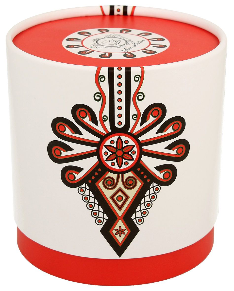 Ozdobne pudełko prezentowe w cylindrycznym kształcie z góralskim motywem parzenicy.