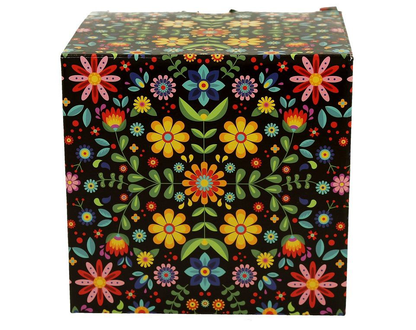 Ozdobne pudełko z folkowym motywem kwiatowym do kubka porcelanowego Merida Black.