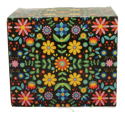 Ozdobne pudełko porcelanowego kubka XXL Merida Black z kolorowym kwiatowym wzorem.