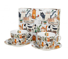 Komplet filiżanek Leniwe Koty zapakowany w ozdobne pudełko prezentowe.