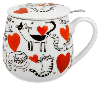 Kubek porcelanowy z pokrywką i uchwytem, zdobiony motywem kotów w otoczeniu czerwonych i pomarańczowych serc.