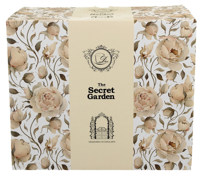 Eleganckie pudełko prezentowe z kolekcji The Secret Garden, ozdobione kremowymi różami w stylu angielskim.