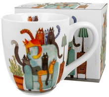 Kubek porcelanowy XXL 1000 ml w komplecie z pudełkiem z tym samym wzorem kotów na fotelu.