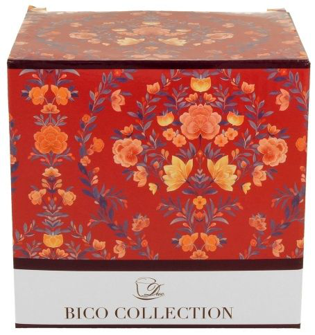 Ozdobne pudełko do kubka porcelanowego Manu Red 650 ml z kwiatowym wzorem.