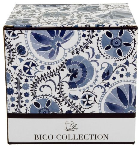 Ozdobne pudełko porcelanowego kubka Naresh Blue z kwiatowym wzorem w odcieniach niebieskiego.