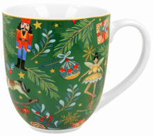 Kubek porcelanowy 1000 ml Christmas Spirit z ilustracją żołnierzyka, wróżki i dekoracji choinkowych – widok z przodu.