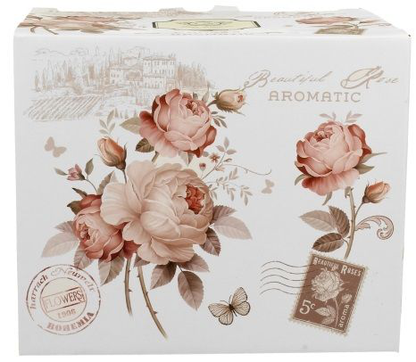 Ozdobne pudełko z kwiatowym motywem secesyjnym.