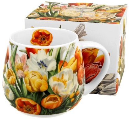 Kubek porcelanowy baryłka Tulipany 430 ml ustawiony obok dopasowanego pudełka prezentowego z tym samym kwiatowym wzorem.