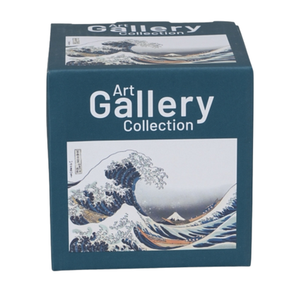 Kubek The Great Wave Hokusai z porcelany New Bone China w ozdobnym pudełku