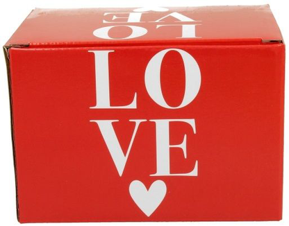 Czerwone pudełko prezentowe z napisem LOVE od kubka porcelanowego Balony 2 – 460 ml.