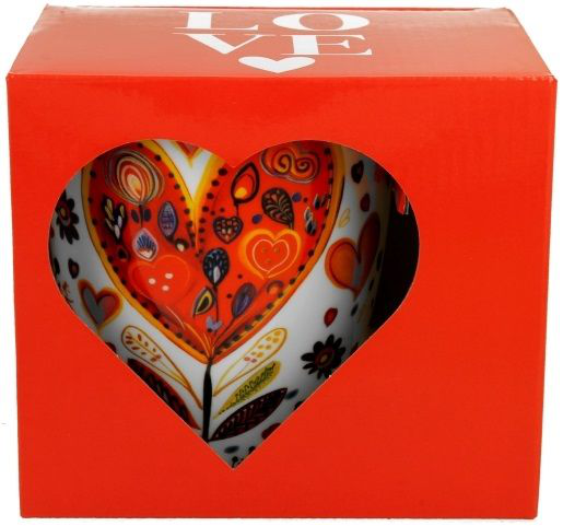 Kubek porcelanowy Kolorowe Serca 4 widoczny przez okienko w kształcie serca w czerwonym pudełku prezentowym.
