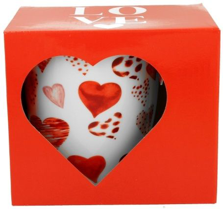 Kubek porcelanowy Serca 1 widoczny przez okienko w kształcie serca w opakowaniu.