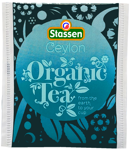 Saszetka herbaty Stassen Organic Black Tea w turkusowym opakowaniu.