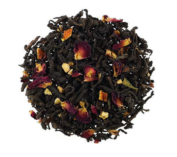 Susz herbaty czerwonej Pu Erh Adwentowy z cynamonem, migdałami, skórką pomarańczy i płatkami róży.