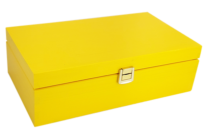 Drewniane pudełko w kolorze żółtym na 80 herbat Basilur, idealne na prezent.