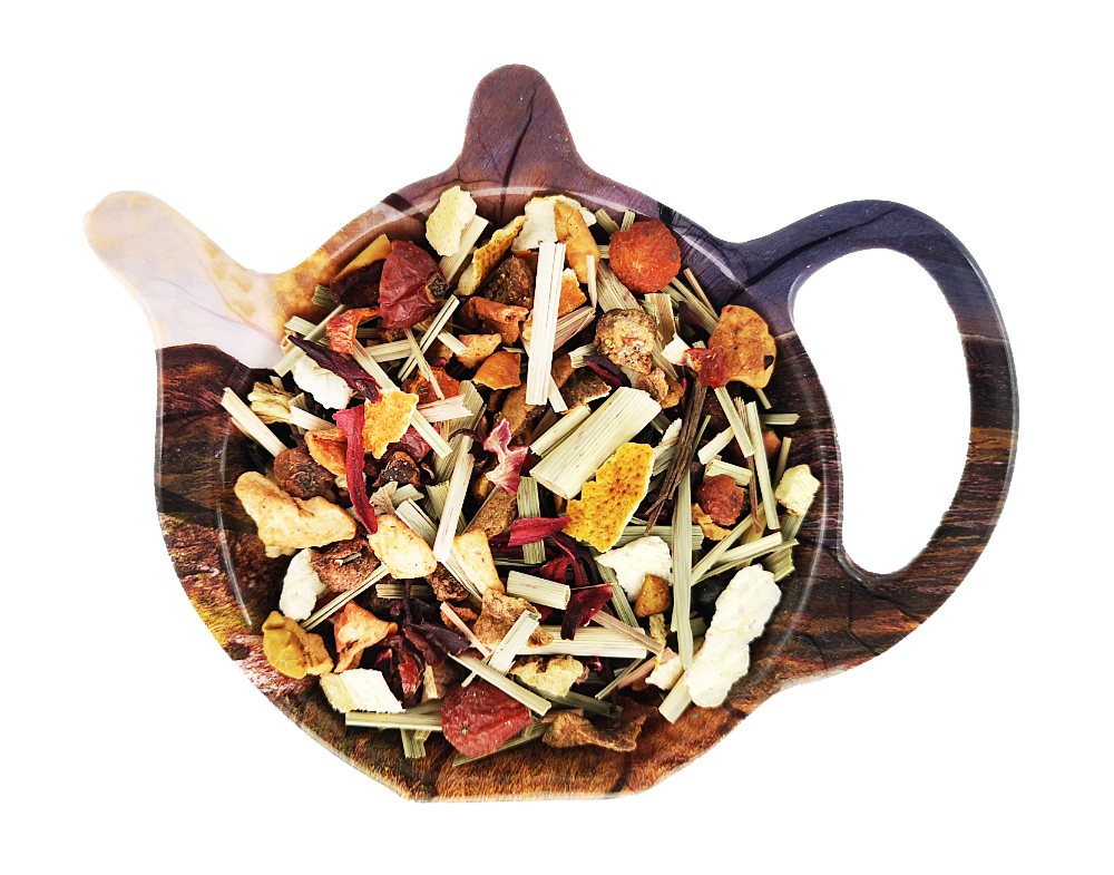 Susz owocowej herbaty Fajna Słodka Grucha z kawałkami gruszki, jabłka, hibiskusem, dziką różą i trawą cytrynową.