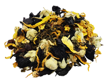 Suszona herbata zielona Żuraw i Malwa w liściach z dodatkiem owoców i kwiatów malwy, aromatyczna mieszanka 50 g.