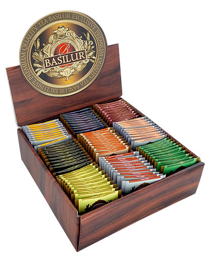 Zestaw herbat Basilur Cold White w eleganckim drewnopodobnym pudełku z 90 kopertowanymi torebkami.