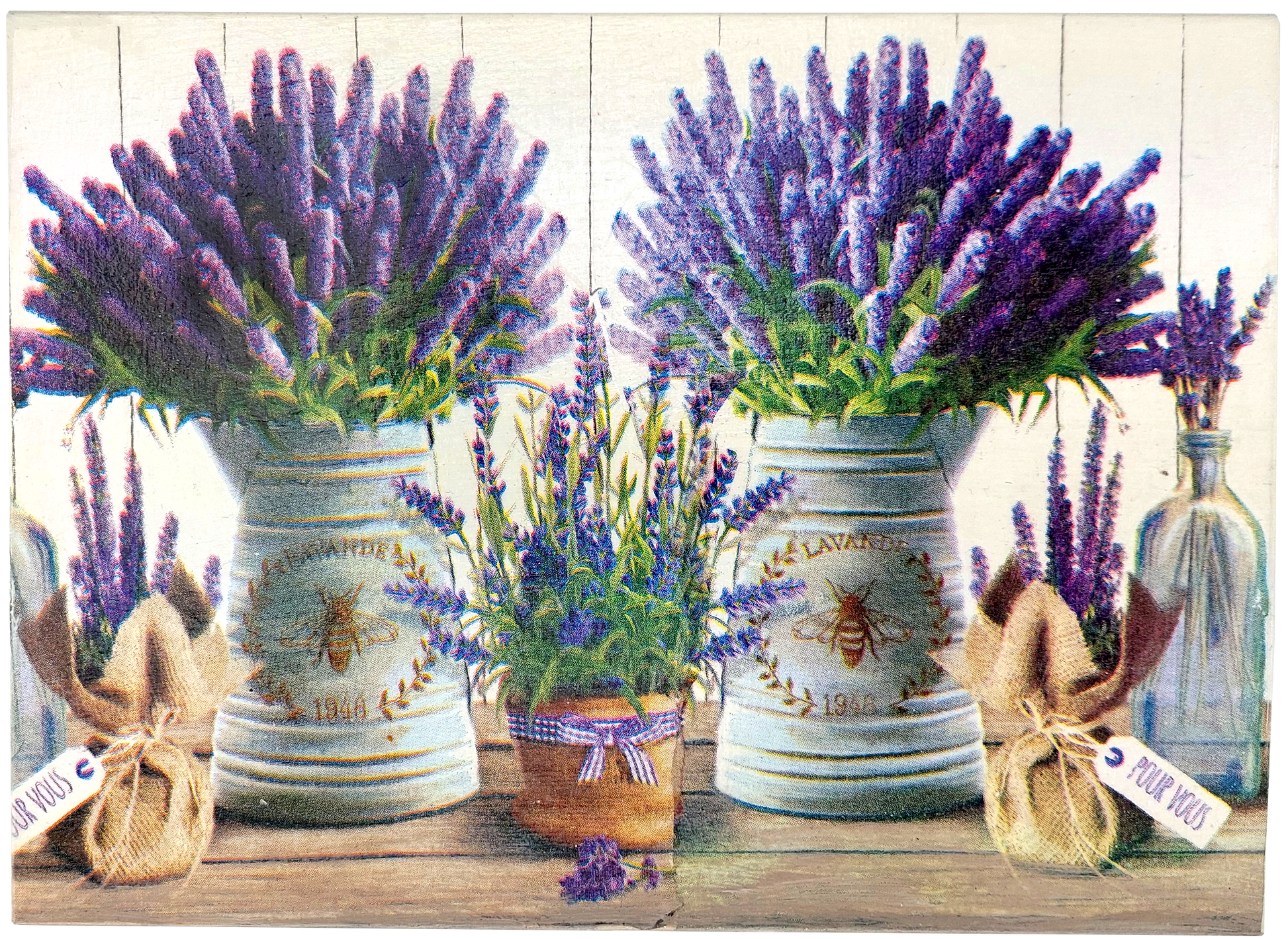 Eleganckie pudełko drewniane z lawendowym motywem – ekspozytor herbat Basilur.