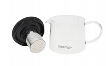 Szklany dzbanek 600 ml z wyjmowanym stalowym zaparzaczem i czarną pokrywką, widok rozłożony.