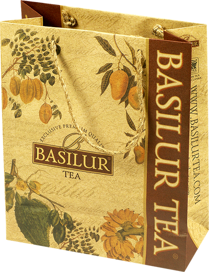 Zbliżenie na front torby Basilur Tea z ilustracjami owoców i kwiatów