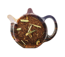 Mieszanka Rooibos Cudowna Cytryna z trawą cytrynową i skórką cytryny w kształcie dzbanuszka, orzeźwiająca herbata rooibos bez kofeiny.