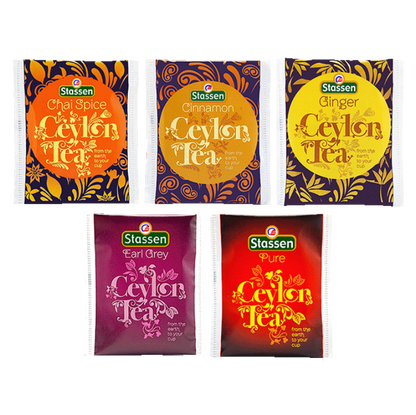 Pięć saszetek herbaty Stassen Ceylon Tea: Chai Spice, Cinnamon, Ginger, Earl Grey i Pure z zestawu Christmas Collection.