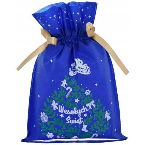 Niebieski worek prezentowy z nadrukiem świątecznej choinki, aniołków i napisem „Wesołych Świąt”, przewiązany złotymi wstążkami.