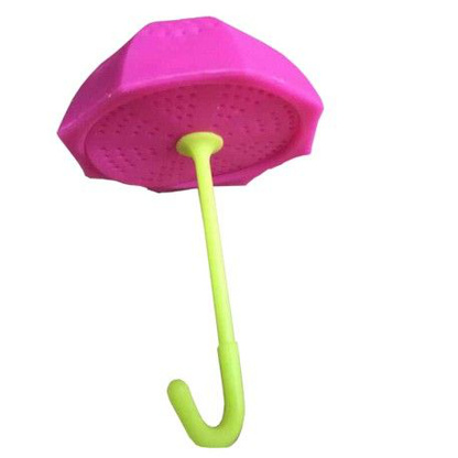 Różowy zaparzacz parasolka z żółtą rączką, widok od dołu