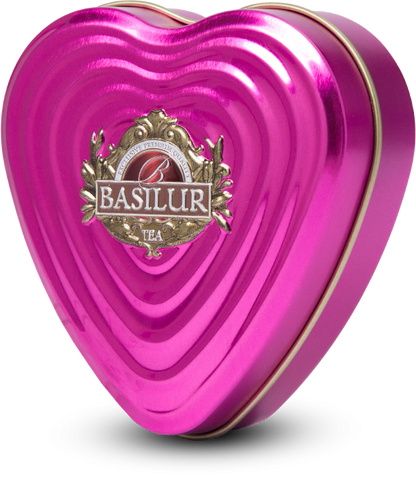 Metalowa puszka Basilur Forever Life w kształcie serca, błyszczące różowe wykończenie.