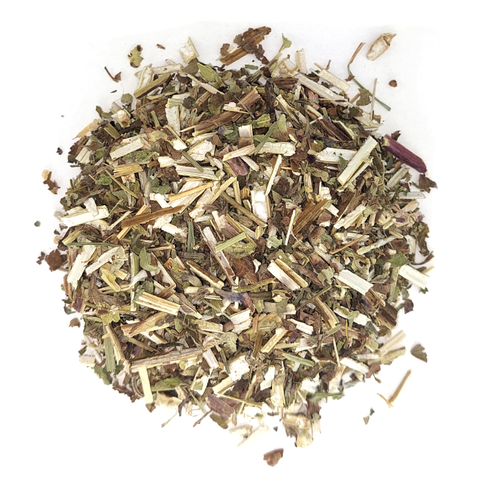 Suszone ziele kocimiętki widoczne w formie drobnych listków i łodyżek przedstawiające naturalny skład produktu.