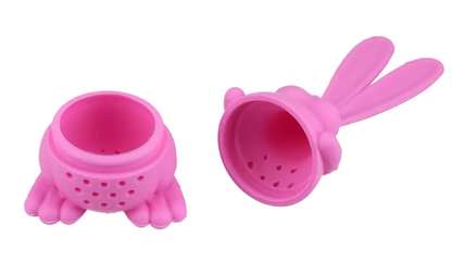 Otwarty silikonowy zaparzacz królik z miejscem na herbatę